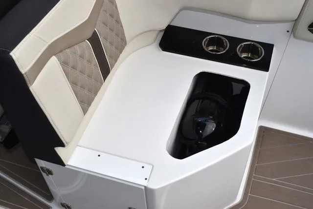 Slide: The Image of Monterey 255SS Super Sport 2024 - 35