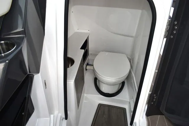 Slide: The Image of Monterey 255SS Super Sport 2024 - 41