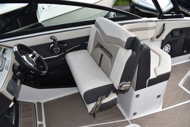 Slide: The Image of Monterey 255SS Super Sport 2024 - 44