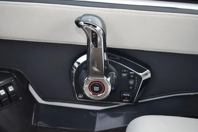 Slide: The Image of Monterey 255SS Super Sport 2024 - 46