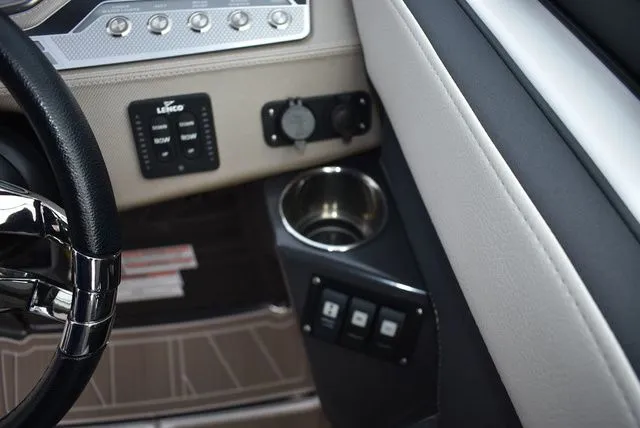 Slide: The Image of Monterey 255SS Super Sport 2024 - 49