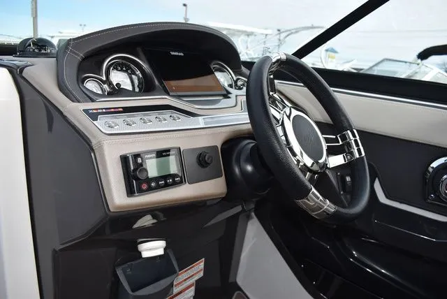 Slide: The Image of Monterey 255SS Super Sport 2024 - 50