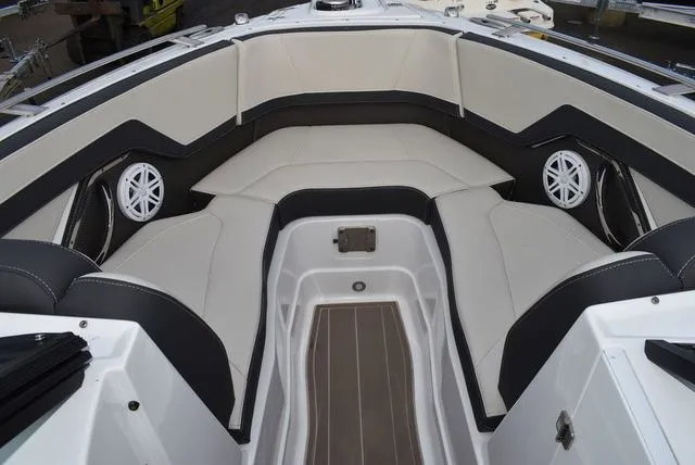 Slide: The Image of Monterey 255SS Super Sport 2024 - 58