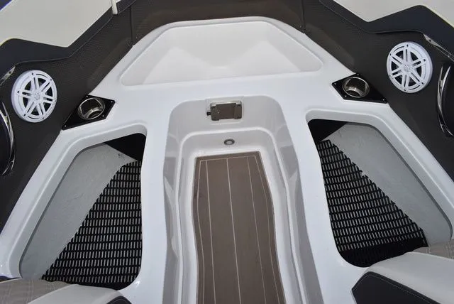 Slide: The Image of Monterey 255SS Super Sport 2024 - 59