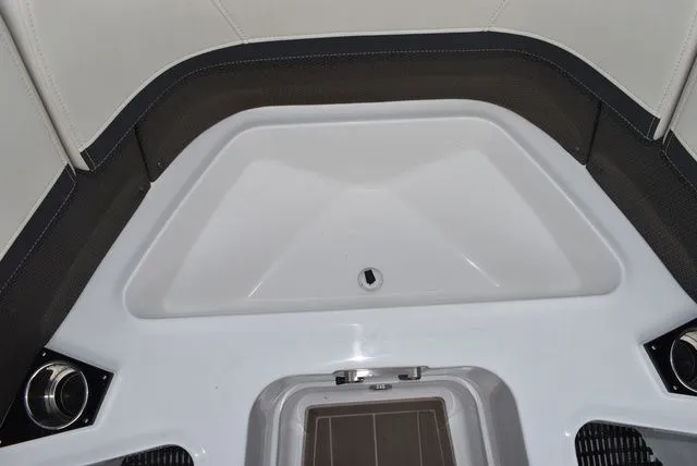 Slide: The Image of Monterey 255SS Super Sport 2024 - 60