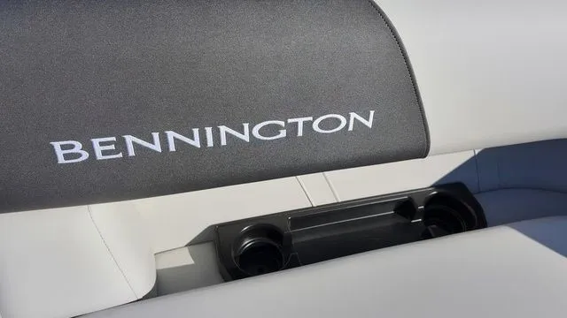 Slide: The Image of Bennington 20 SL CRUISE 2026 - 18