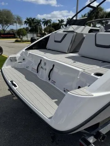 Slide: The Image of Yamaha AR250 2026 - 10