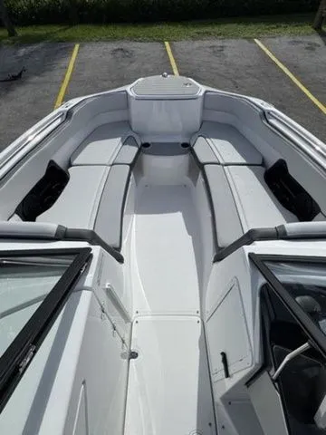 Slide: The Image of Yamaha AR250 2026 - 18