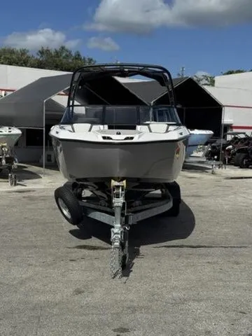 Slide: The Image of Yamaha AR250 2026 - 4