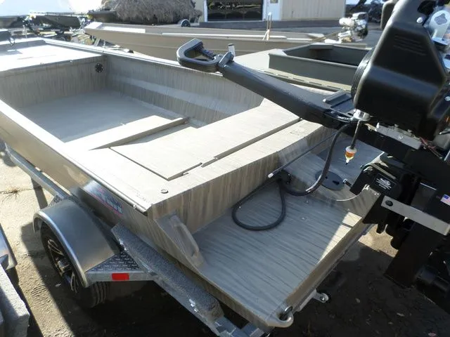 Slide: The Image of Gator-Tail 1754 Extreme 2026 - 5