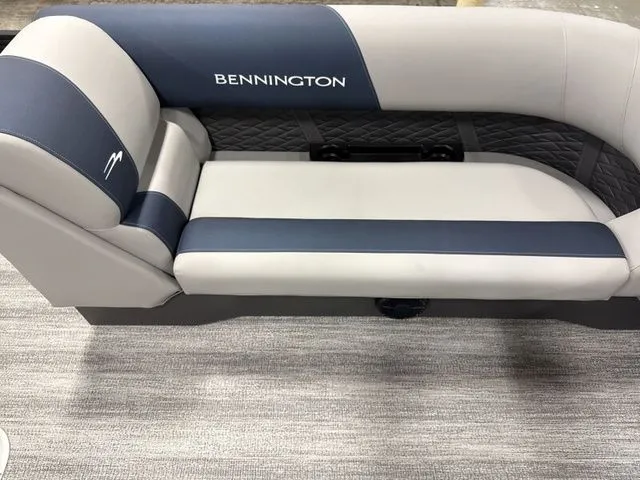 Slide: The Image of Bennington 22 S L-BENCH - SPS 2026 - 2