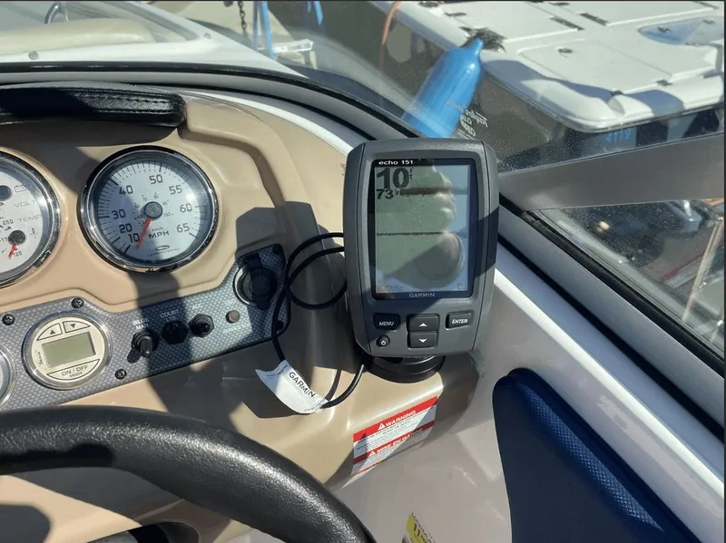 Slide: The Image of Chaparral 19 H2O 2015 - 10