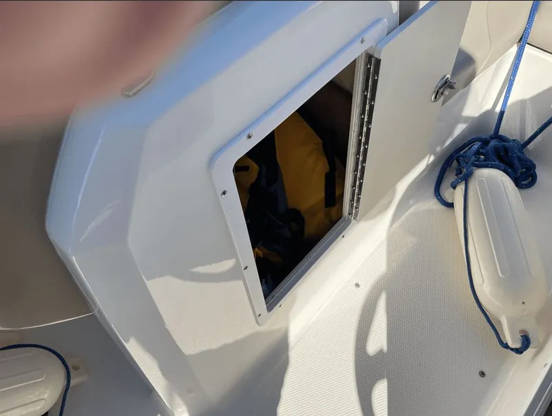 Slide: The Image of Chaparral 19 H2O 2015 - 9