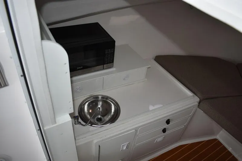 Slide: The Image of Steiger Craft 31 Miami 2023 - 106