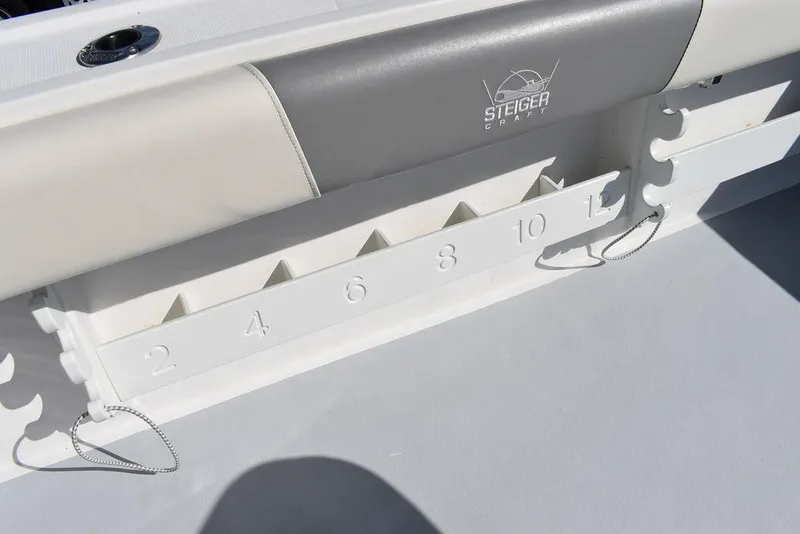 Slide: The Image of Steiger Craft 31 Miami 2023 - 54