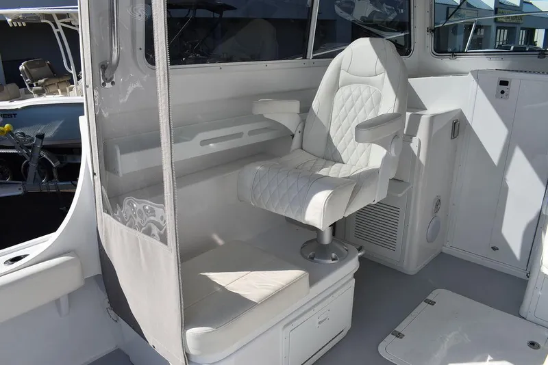 Slide: The Image of Steiger Craft 31 Miami 2023 - 65