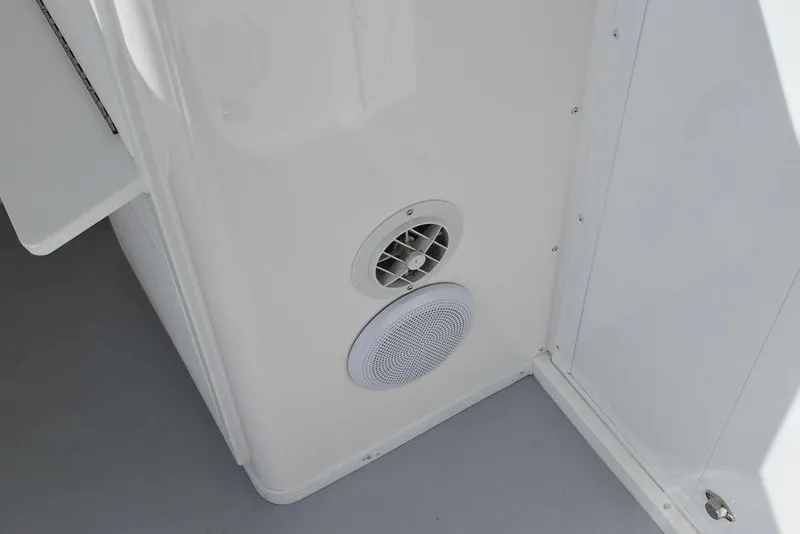 Slide: The Image of Steiger Craft 31 Miami 2023 - 68