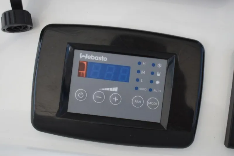 Slide: The Image of Steiger Craft 31 Miami 2023 - 96