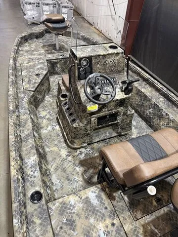 Slide: The Image of Excel 203 Bay Pro W/Yamaha 150 "SHO" 2026 - 7