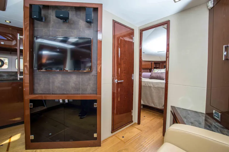 Slide: The Image of Sea Ray 510 Sundancer 2014 - 23