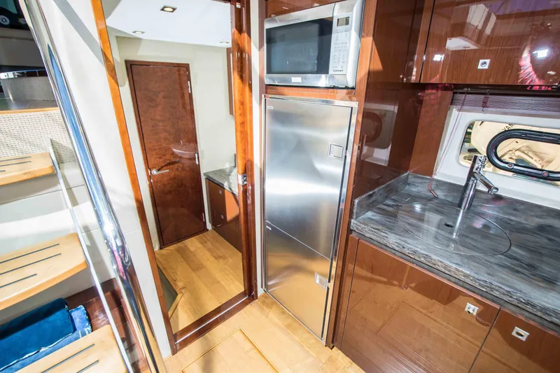 Slide: The Image of Sea Ray 510 Sundancer 2014 - 21