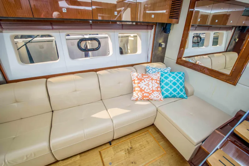 Slide: The Image of Sea Ray 510 Sundancer 2014 - 19