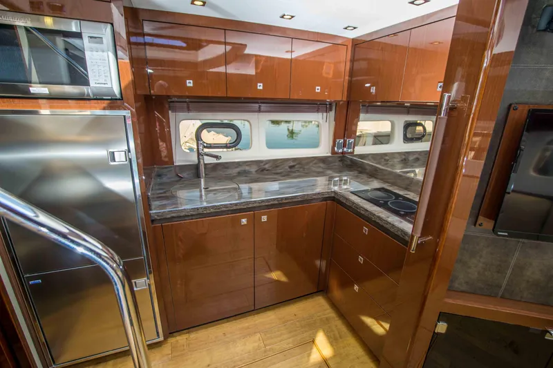 Slide: The Image of Sea Ray 510 Sundancer 2014 - 24