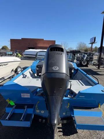 Slide: The Image of SeaArk Protege 200 2026 - 4