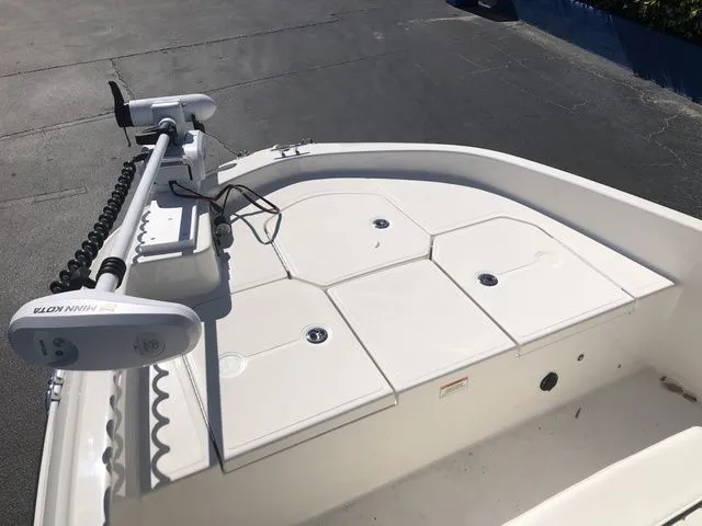 Slide: The Image of Bayliner T18 BAY 2021 - 10