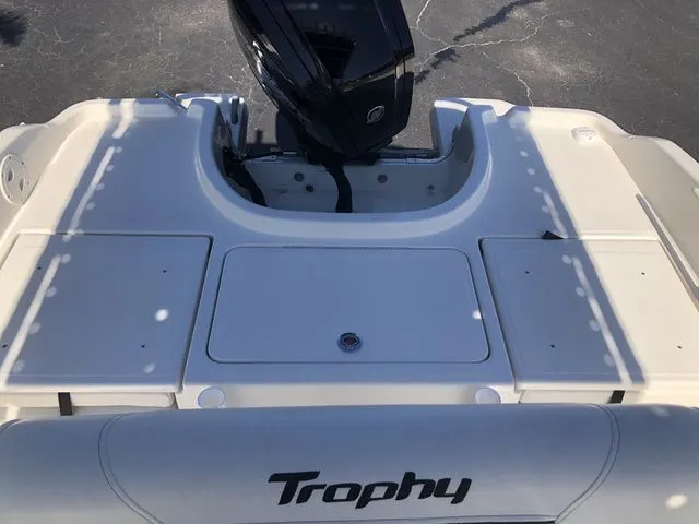 Slide: The Image of Bayliner T18 BAY 2021 - 16