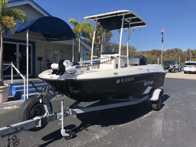 Slide: The Image of Bayliner T18 BAY 2021 - 2