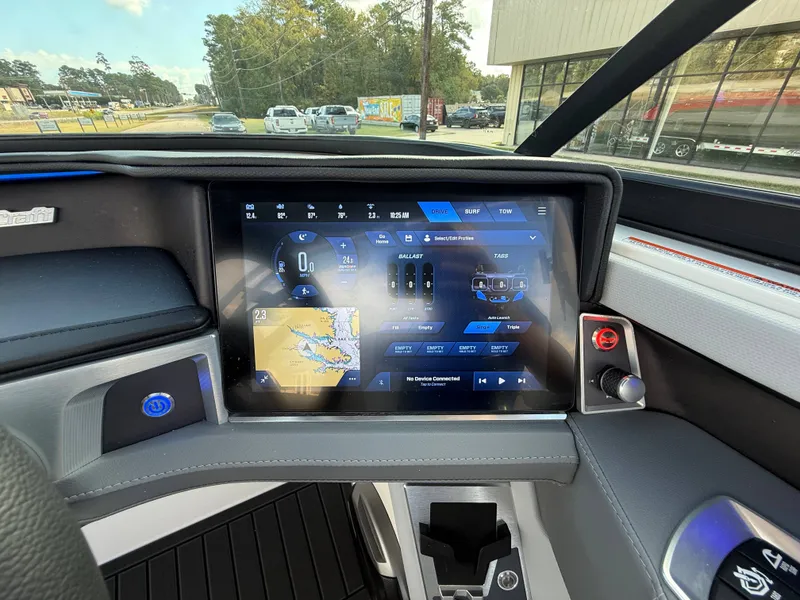 Slide: The Image of MasterCraft XT24 2026 - 17