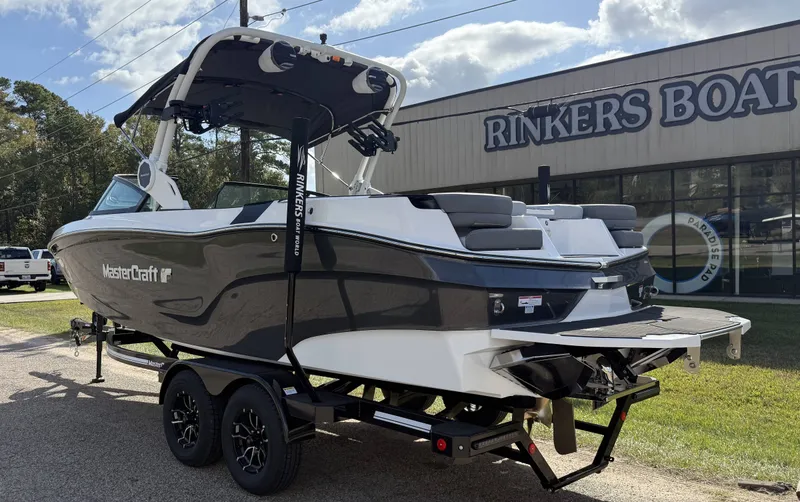 Slide: The Image of MasterCraft XT24 2026 - 2