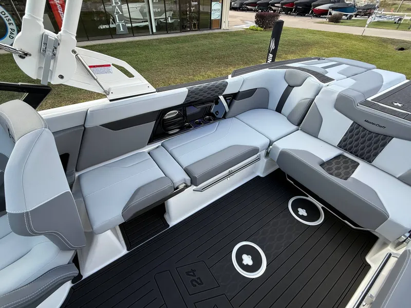 Slide: The Image of MasterCraft XT24 2026 - 27