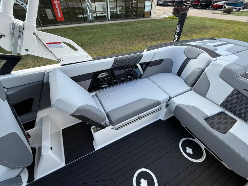 Slide: The Image of MasterCraft XT24 2026 - 28