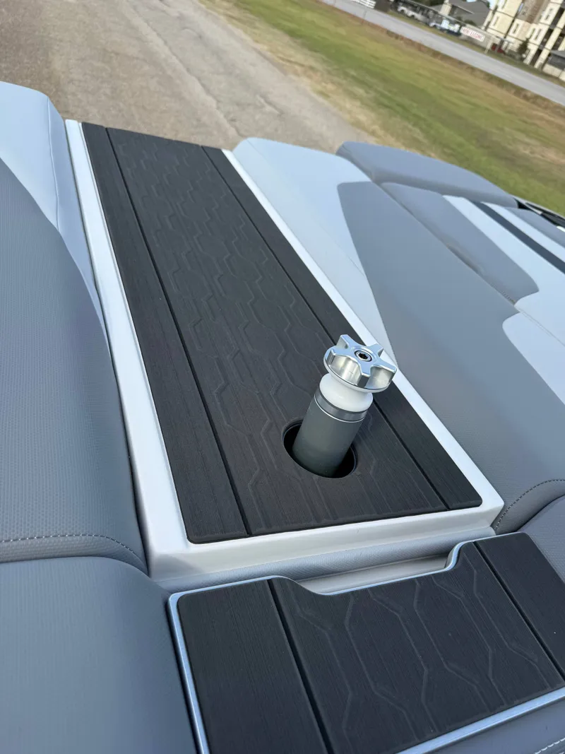 Slide: The Image of MasterCraft XT24 2026 - 38