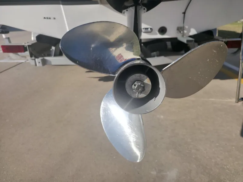 Slide: The Image of Hurricane SS231CC 2017 - 14