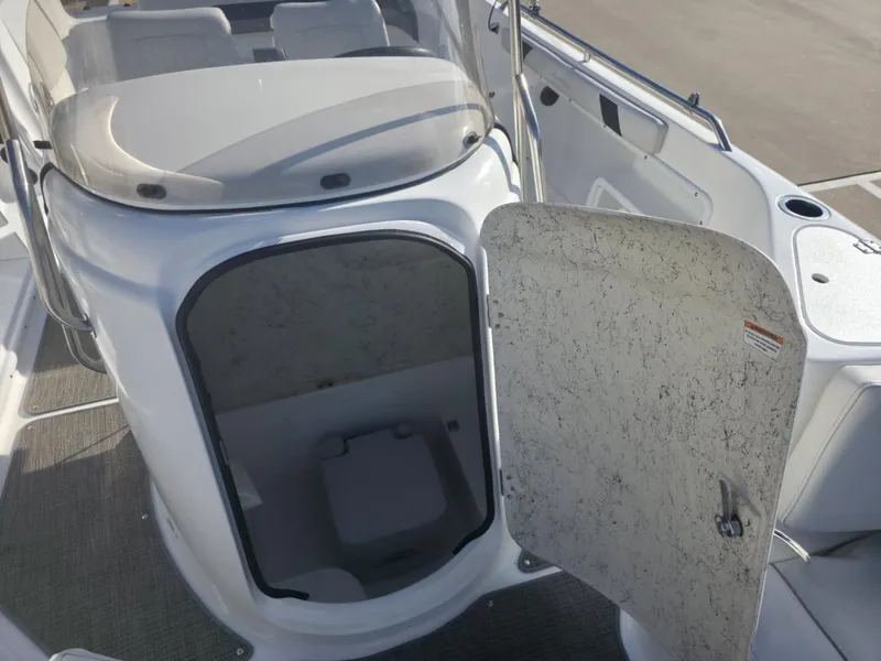 Slide: The Image of Hurricane SS231CC 2017 - 16