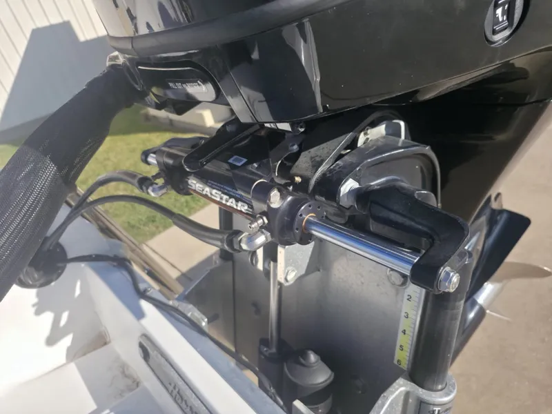 Slide: The Image of Hurricane SS231CC 2017 - 18