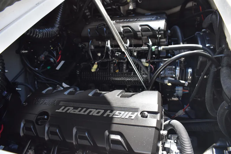 Slide: The Image of 2023 Yamaha Boats 252 FSH Sport hull identification number plate close-up. - 53