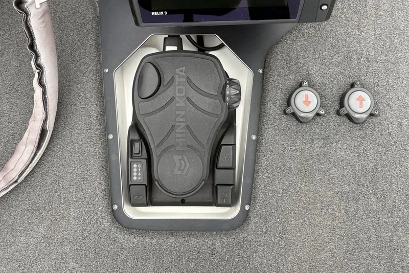 Slide: The Image of Foot pedal control on a 2021 Skeeter ZXR20 boat with Minn Kota branding. - 8