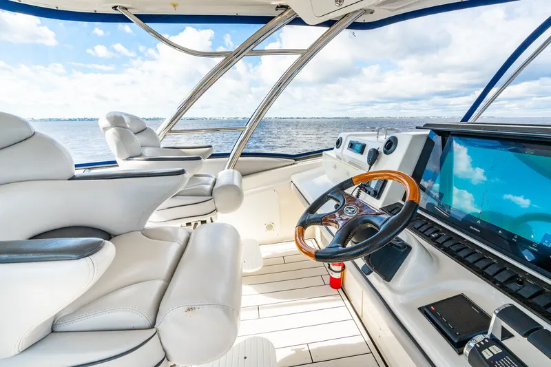 Slide: The Image of Sea Ray 58 Sedan Bridge 2006 - 22