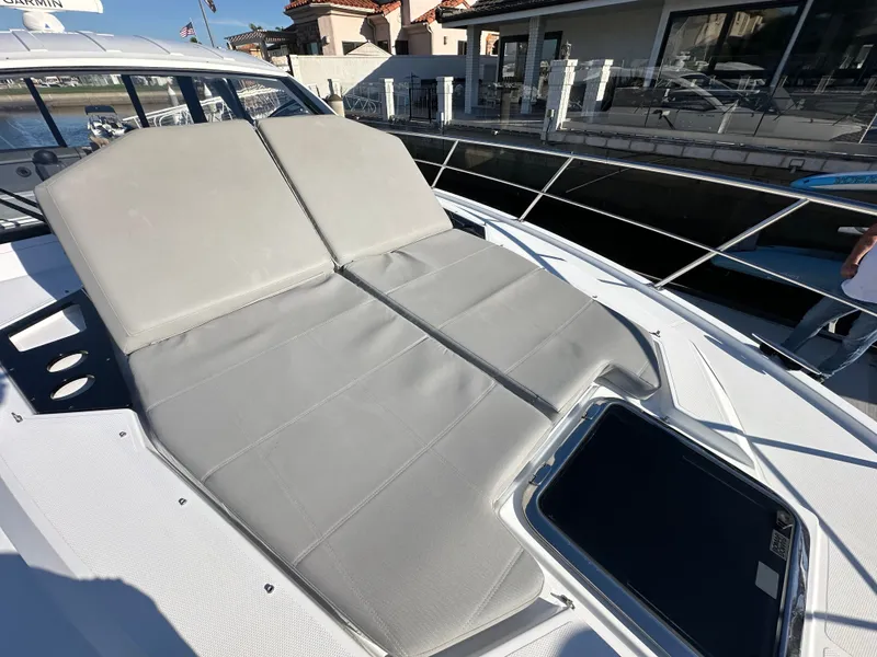 Slide: The Image of Bow loungers with back rests - 18