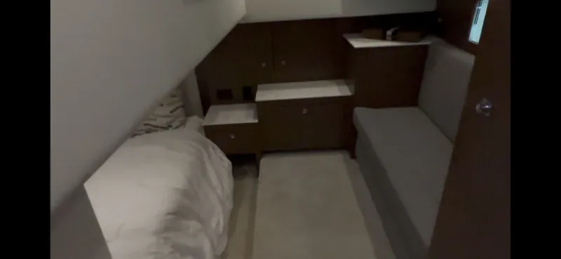 Slide: The Image of Full Beam master with privacy door - 22