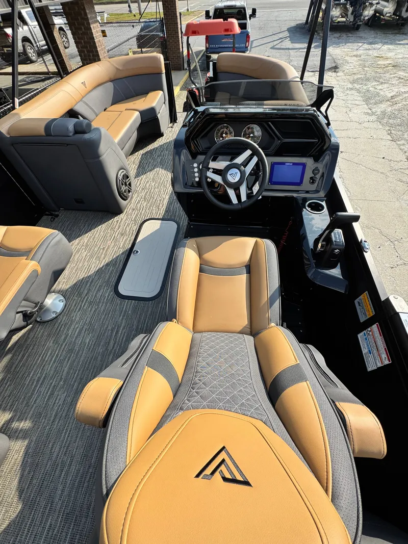 Slide: The Image of Viaggio Z22U 2026 - 8