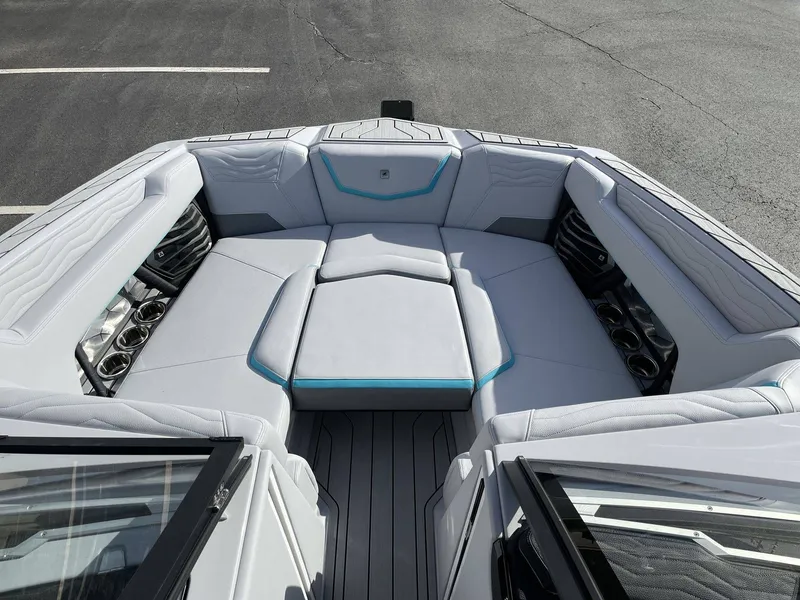 Slide: The Image of Nautique G23 2026 - 32