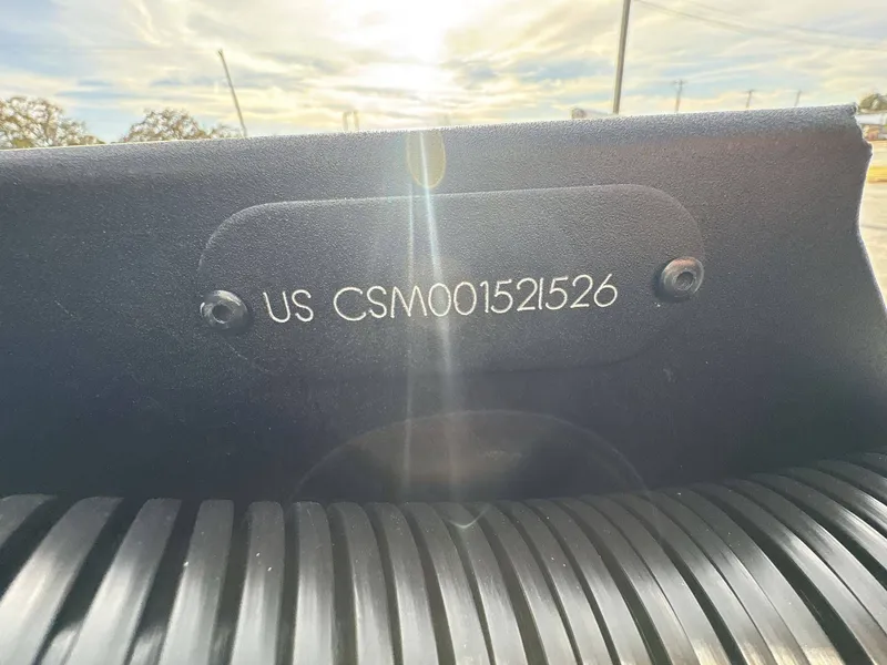 Slide: The Image of Crest Continental Limited 260 SLC Twin 2026 - 12