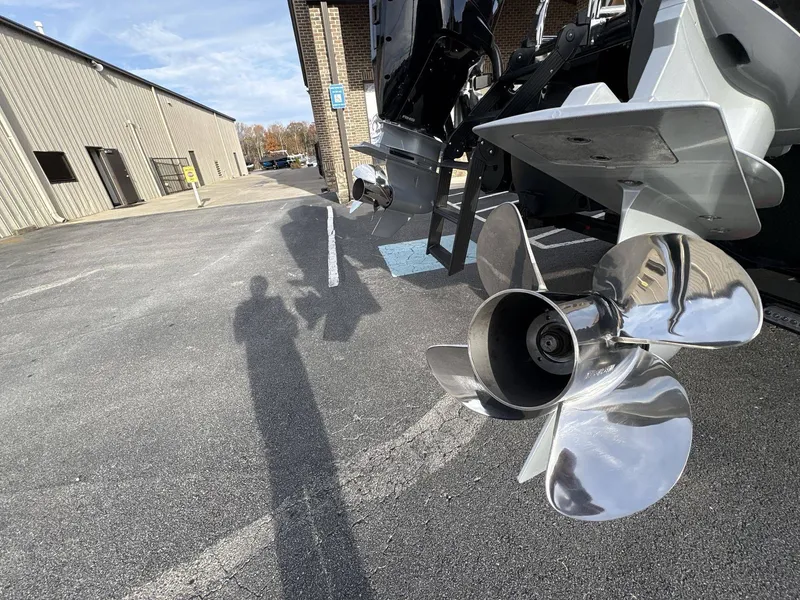 Slide: The Image of Crest Continental Limited 260 SLC Twin 2026 - 14