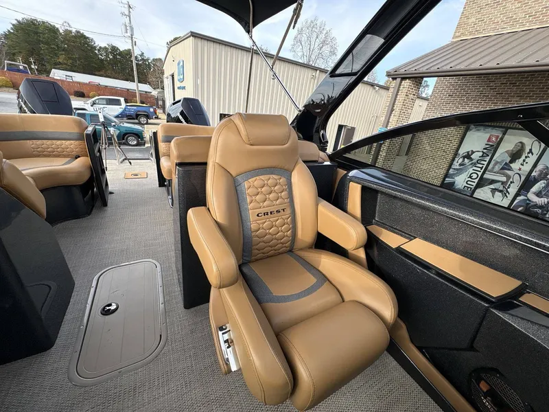 Slide: The Image of Crest Continental Limited 260 SLC Twin 2026 - 24