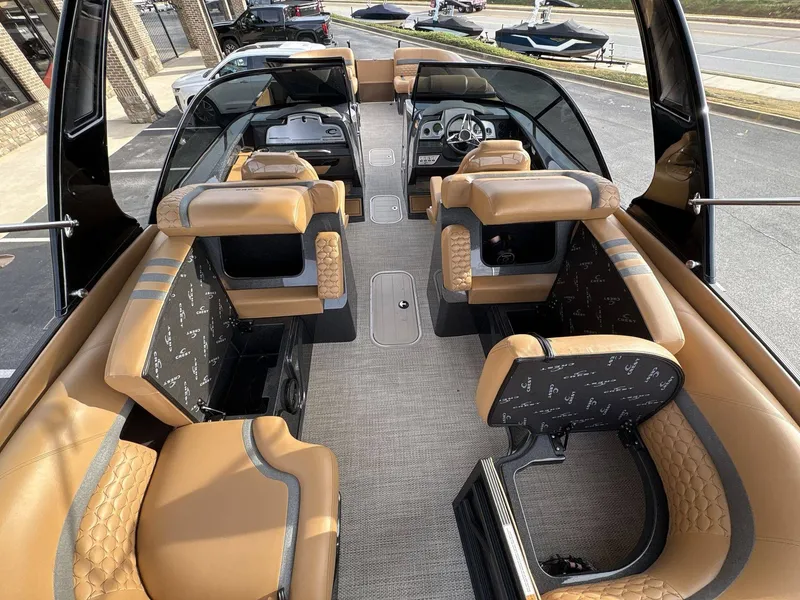 Slide: The Image of Crest Continental Limited 260 SLC Twin 2026 - 32